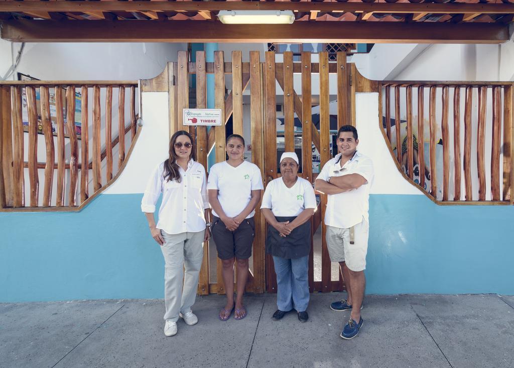 Hostel Galapagos Native Puerto Ayora  Exterior foto